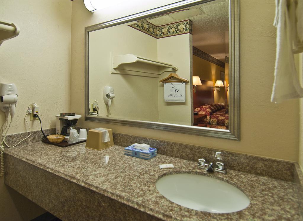Winnie Inn And Suites Oda fotoğraf